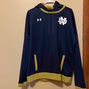 Under Armour loose cold gear size large Notre Dame hoodie color Navy